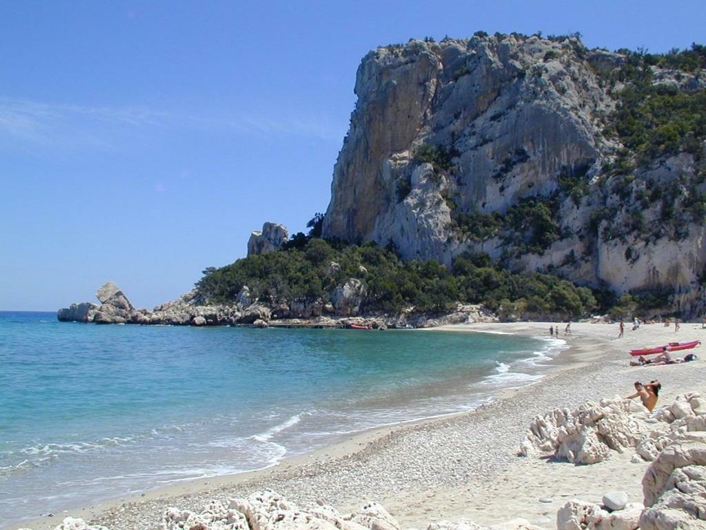 Casa In Riva Al Mare Apartment Cala Gonone Bagian luar foto